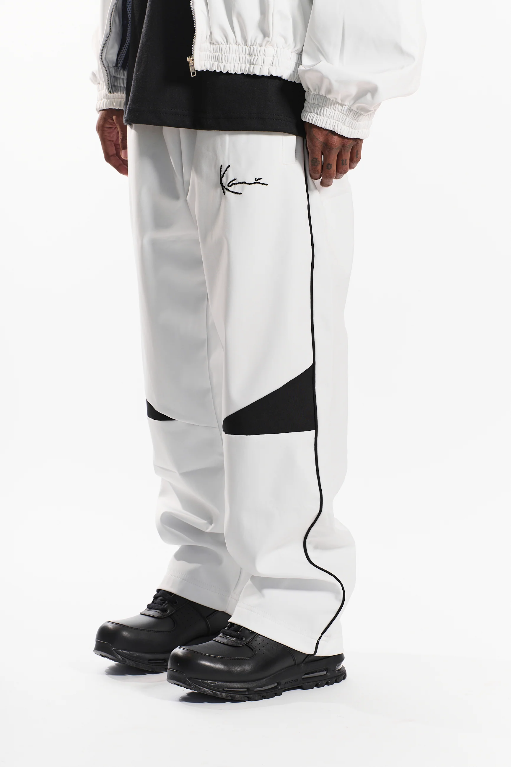Buzzer Beater Men's Jogger (white) - Image 10