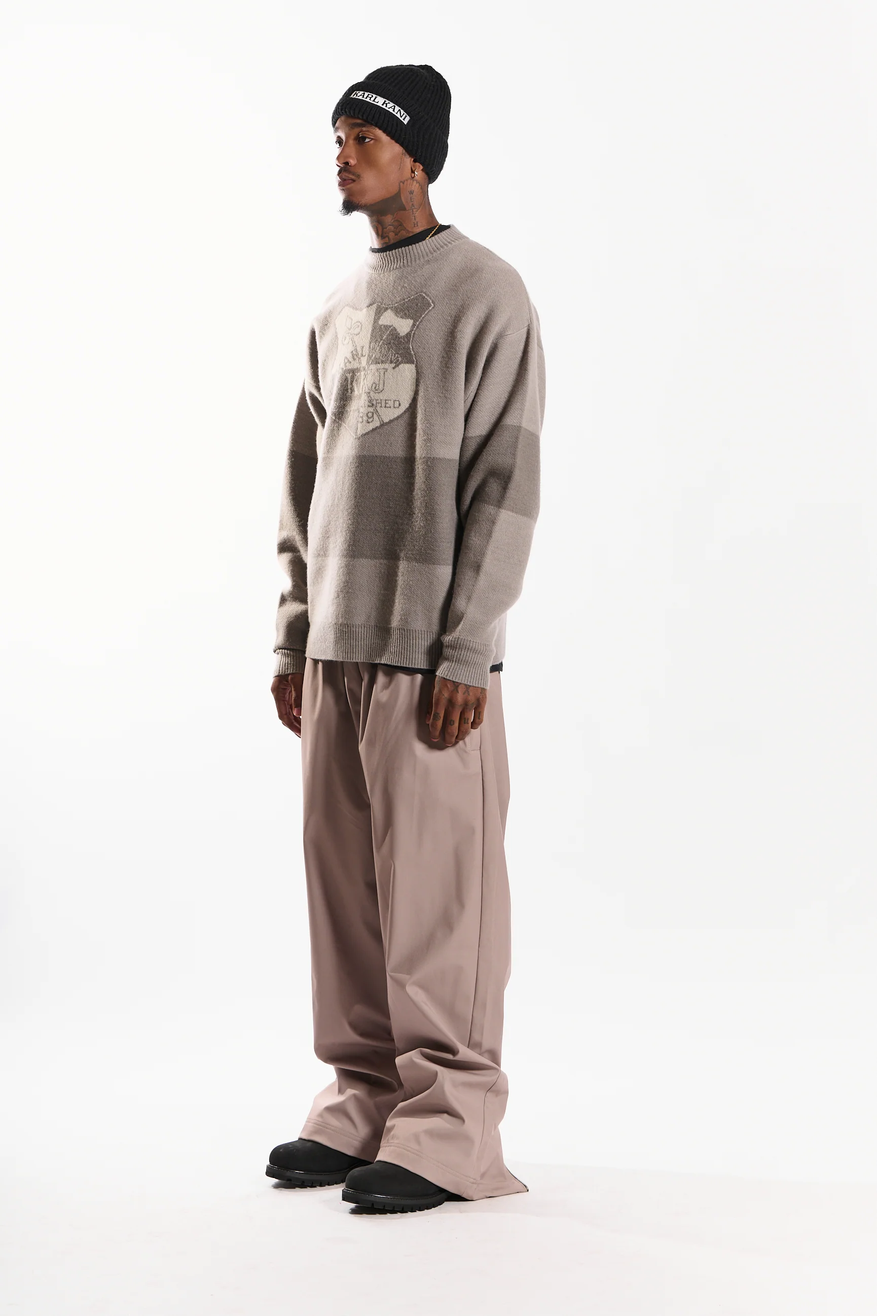 Montague - Image 5