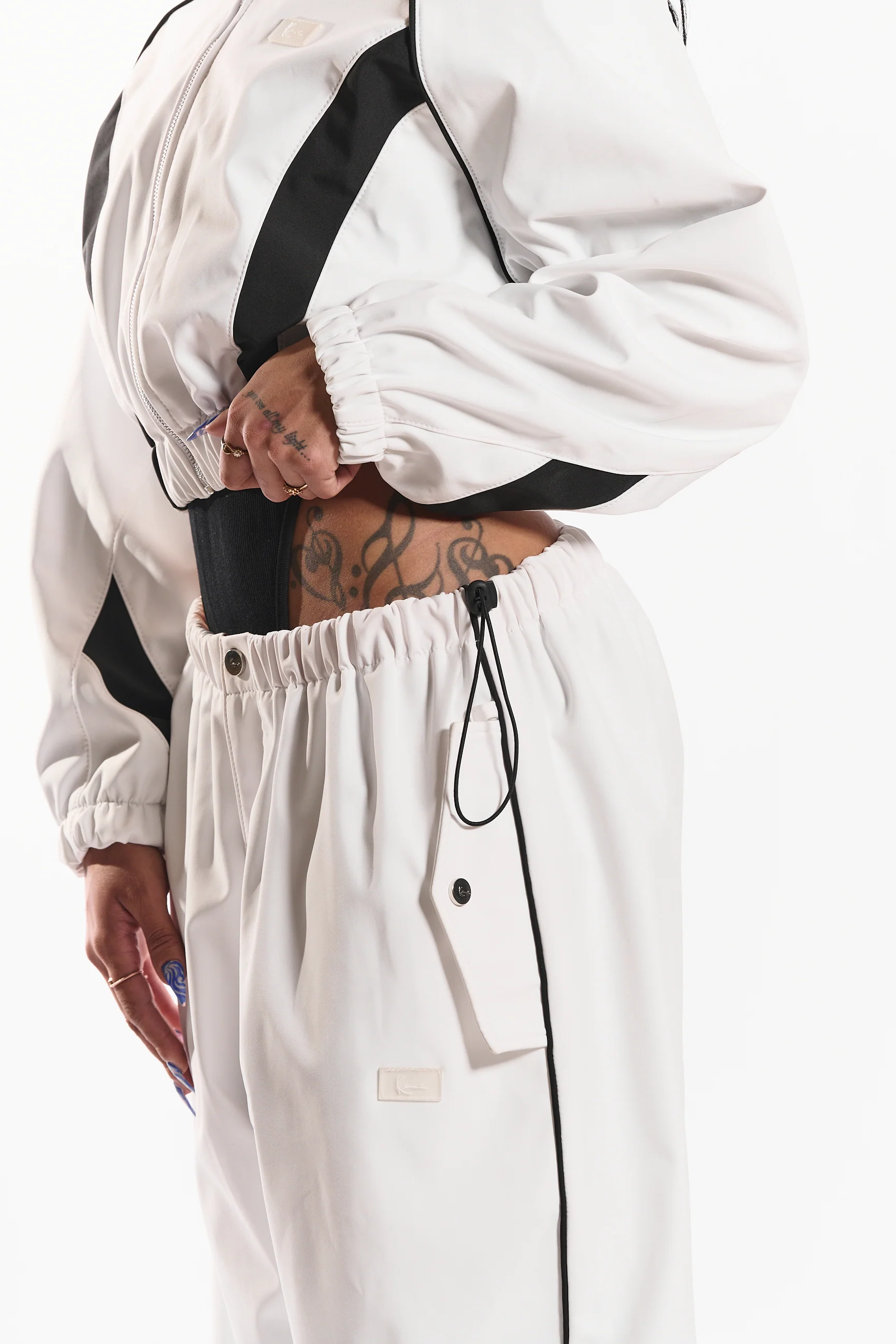 Street Thing Women's Joggers (white) - Image 8